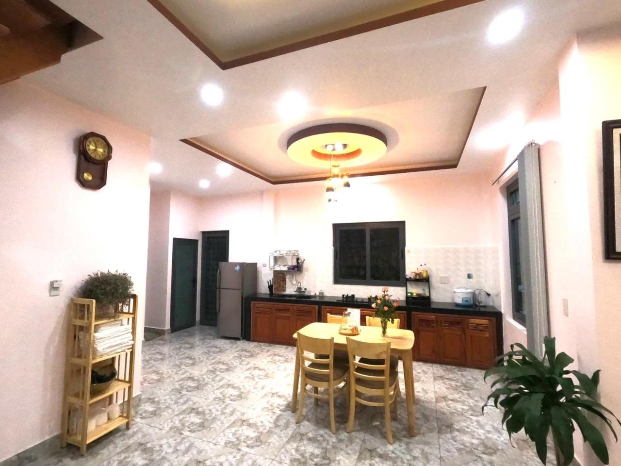 Nha Rum Ron Dalat Luaran gambar