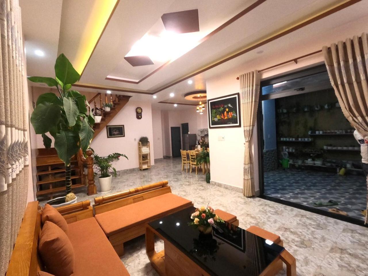 Nha Rum Ron Dalat Luaran gambar